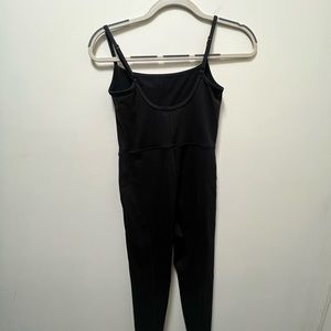Artiza Wilfred Free
Divinity Jumpsuit